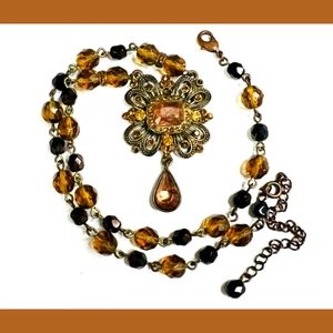 Vintage 80s AVON Gorgeous Necklace Gold Bronze Color Rhinestone Victorian